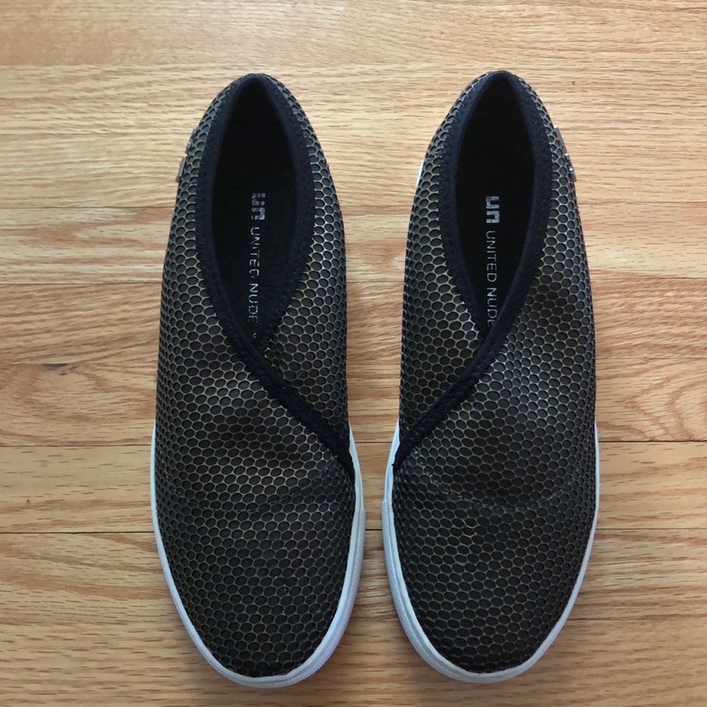 United Nude Fold Slip On shoes in gold
